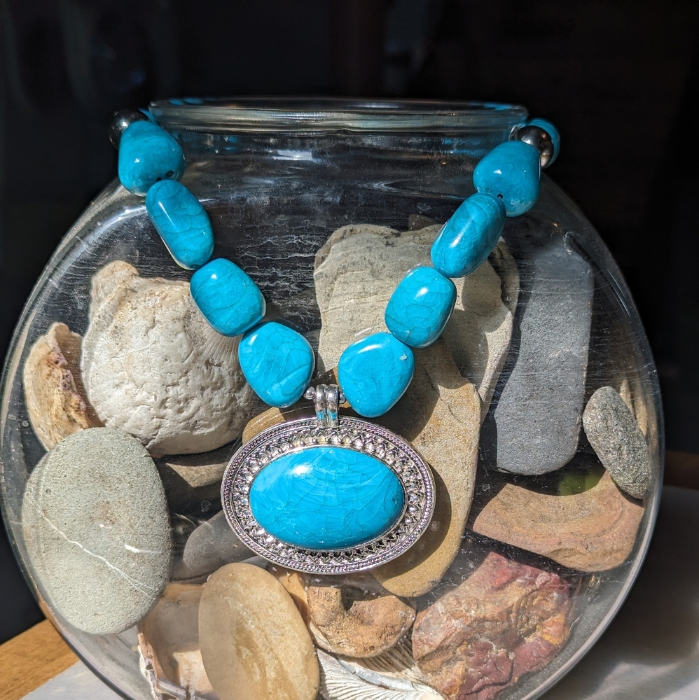 Turquoise necklace and bracelet